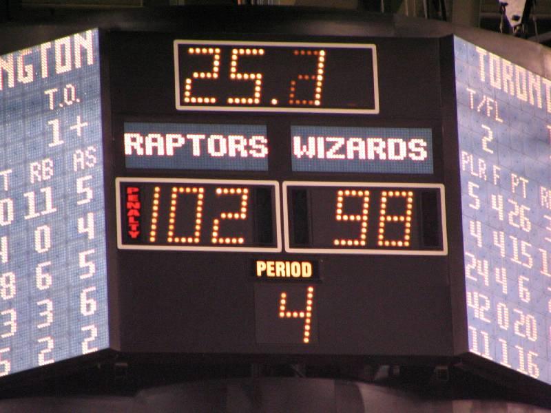 Raptors - 02.04.2005 414.jpg